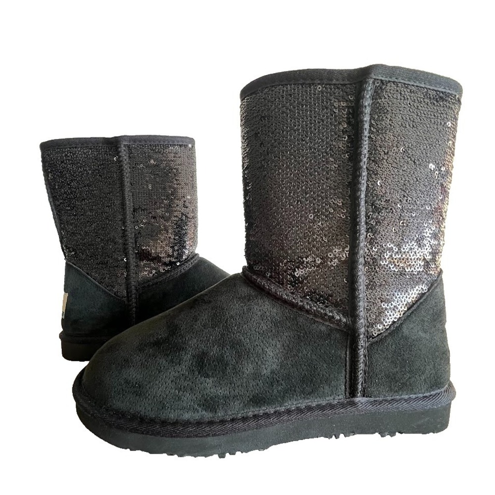 LAMO Essential Black Sequin Tall Boots Size 8 NWOT Suede Rubber Sole Winter